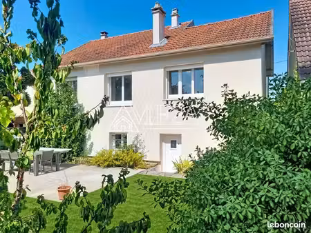 maison 4 pièces 100 m²