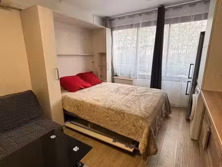 frejus - studio meuble proche centre ville
