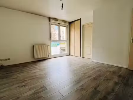 t2 de 40 m2 à saint maur des fossés