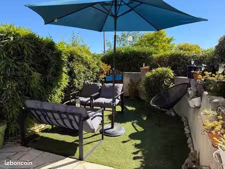 joli studio cabine  rez de jardin  parking  600m de la plage