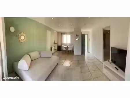 location t3 60m2 toulon ouest