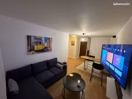 appartement deux chambres avec parking