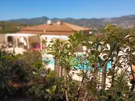 rez de jardin villa 110 m2 cadre exceptionnel