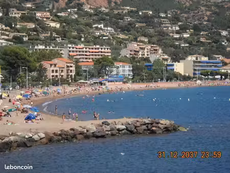 f2 agay st raphaël rdj pkg 50m de la plage