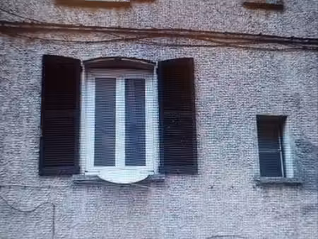 bel appartement f3 dans quartier calme à varages