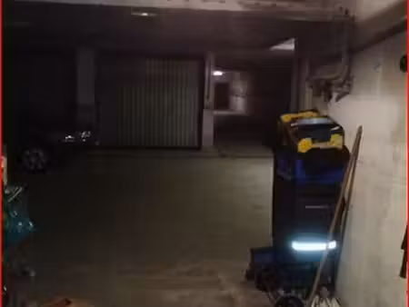 box/parking
