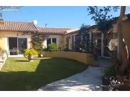 villa de plein-pied 190 m²  piscine  terrain  sans vis-à-vis narbonne