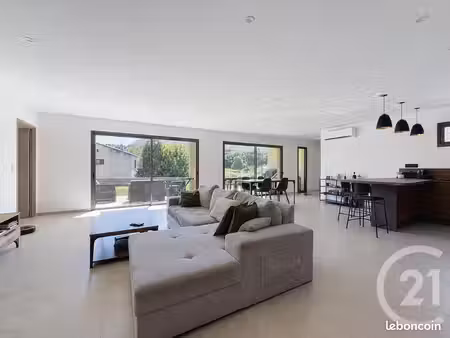 maison 5 pièces 144 m²