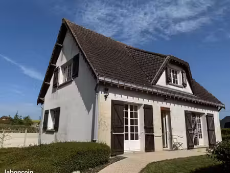 pavillon 128 m² de 1976  terrain 1400m² avec travaux  au calme