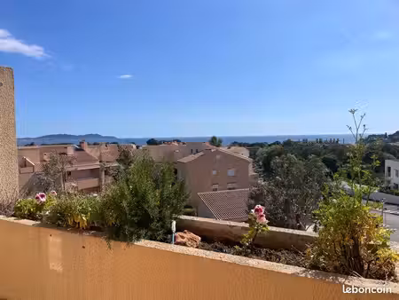 t2 duplex vue mer