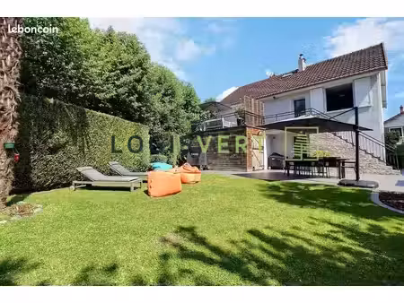 maison 7 pièces 145 m²