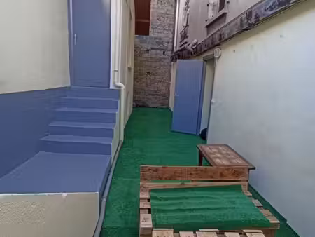 petite maison en fond de cour à saint-denis