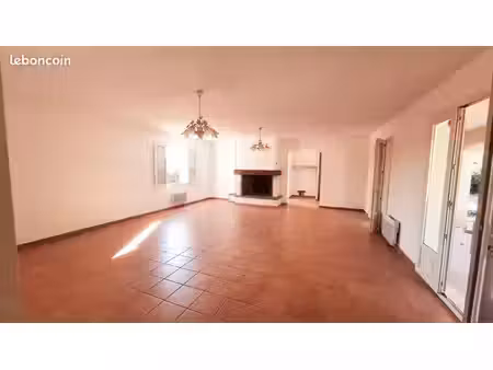 villa plain-pied 112 m2 + grand jardin dans campagne dracénoise