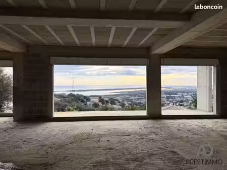 villa 5 pièces 203 m²