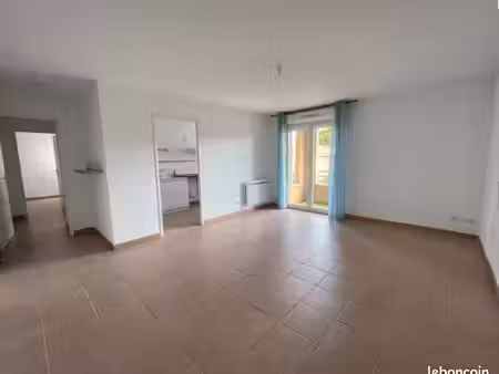 location appartement t3 61 m2 avec place parking