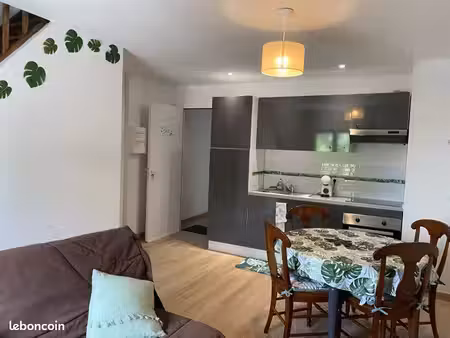 f2 duplex meublé