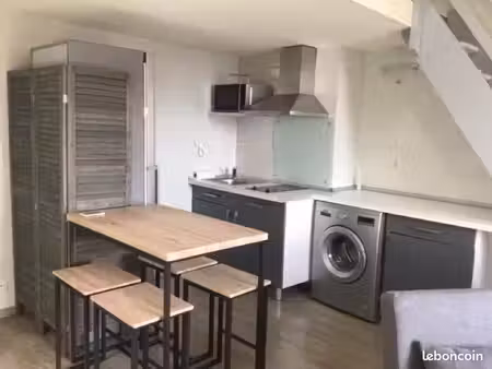 t2 duplex meublé