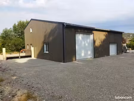 hangar / entrepôt à louer - st georges de luzençon