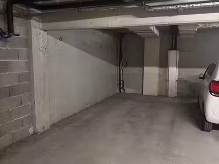 place parking intérieur bourran rodez