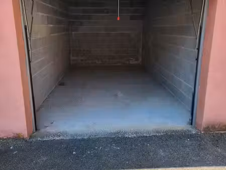 garage en extérieur résidence les milelli proche rocade