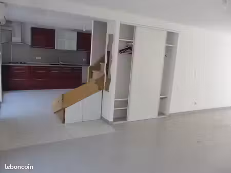 appartement/maison 4 pièces 121 m2 3 chambres