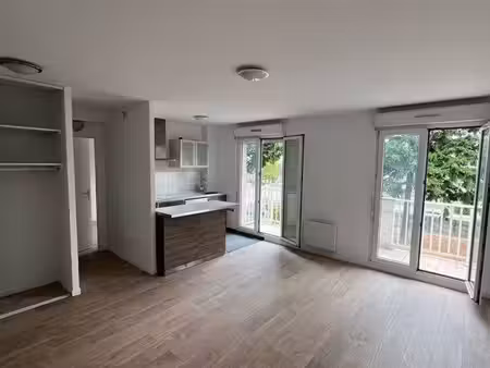 appartement t2 / viry-châtillon / plateau