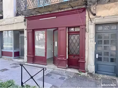 local commercial excellente visibilité