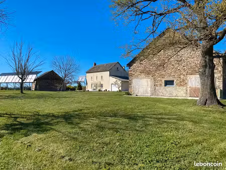 maison 180m2 sur 3600 terrain + 4dépendances