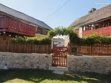 ensemble de 2 habitations à tayrac 12440