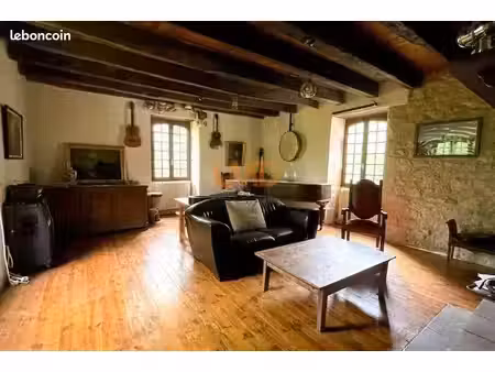 maison 8 pièces 195 m²