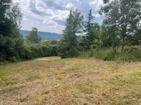 terrain à bâtir de 1400 m² à pruines