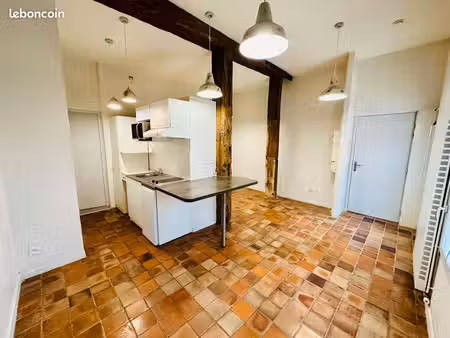 studio de 29m² secteur cathédrale  chauffage compris