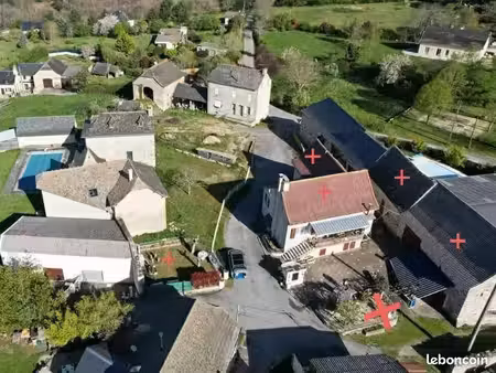 maison avec grange en pierre
