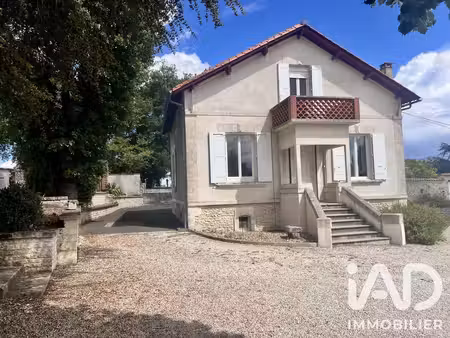 maison de village à fléac (16730)