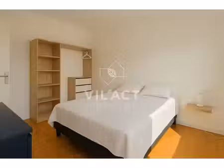 chambre meublée - en colocation