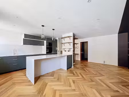 lyon 7 jean mace - appartement type 3 80m2 refait a neuf etage eleve prestations haut de g