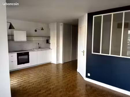 appartement de 2 pièces de 40 m2 à meudon val fleury ; box fermé en sus pour 20 000