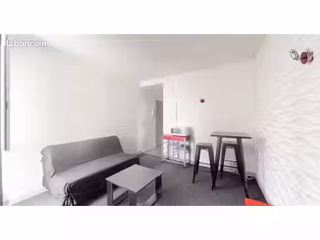 loue studio meublé