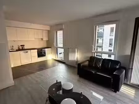 location meublée appartement 2 pièces 47 m² à romainville (93230)  1 225 €