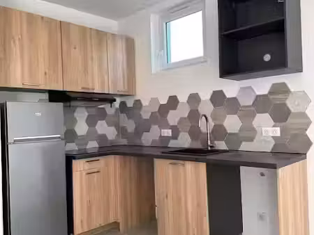 location meublée appartement 2 pièces 33 m² à saint-cloud (92210)  1 090 €