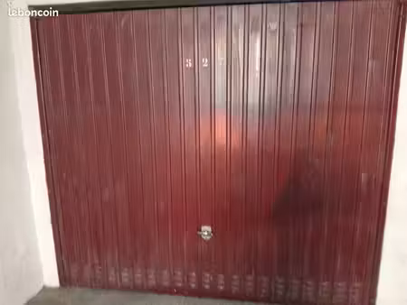 box garage