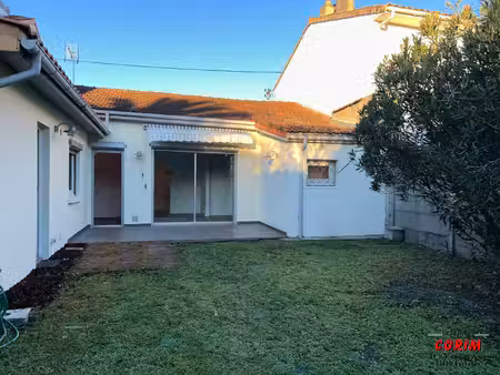 échoppe avec jardin