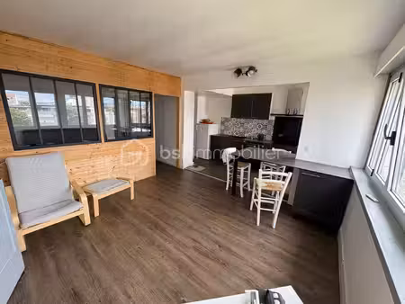 appartement de 66 09 m² à roanne