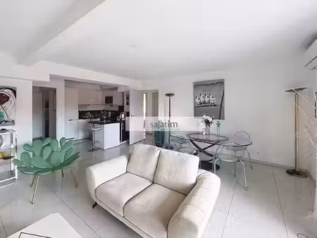 sanary très beau t3 en excellent état