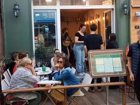 restaurant