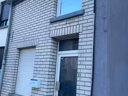 petite maison (quartier stockel)  idéal pour colocation