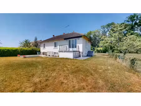maison de 115 m² à ladon
