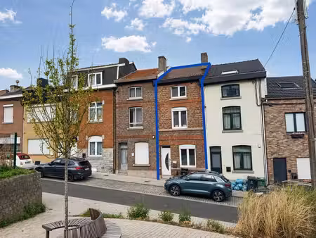 maison 2 façades à la configuration atypique