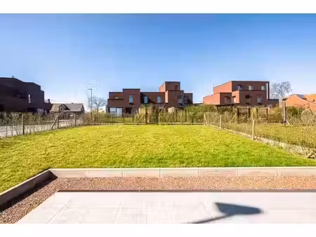 beau terrain à bâtir pour une villa