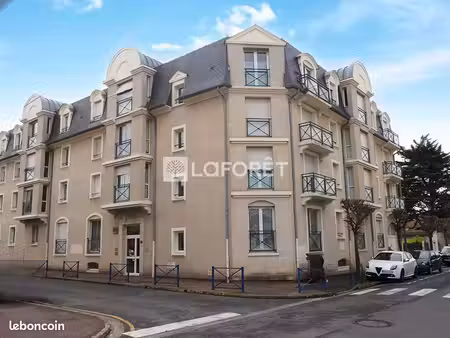studio 1 pièce 20 m²